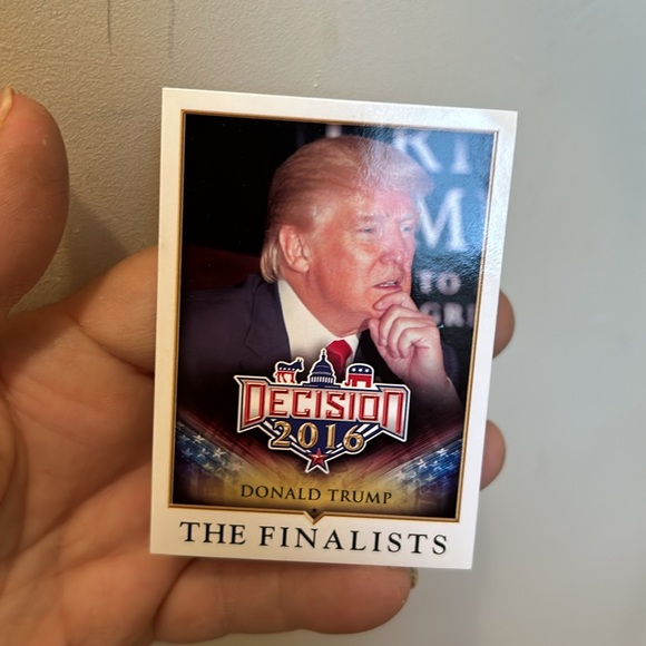 Decision 2016 Donald Trump THE FINALISTS Rookie Card Ungraded - Picture 3 of 3